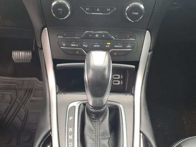 Used 2016 Ford Edge SEL w/ Equipment Group 201A AWD/4WD image 27