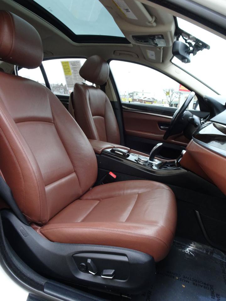 Used 2015 BMW 528i xDrive Sedan AWD/4WD image 14