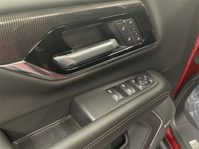 New 2026 GMC Yukon Elevation image 25
