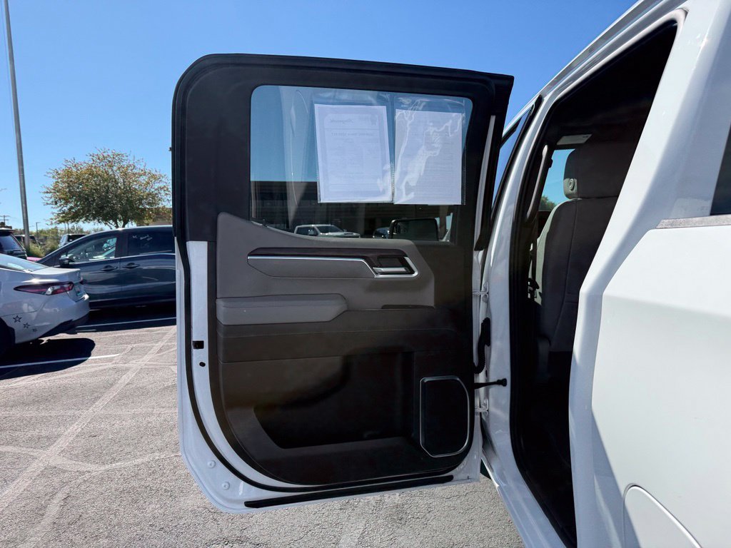 Used 2026 GMC Sierra 1500 SLT AWD/4WD image 13