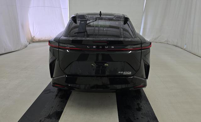 Used 2024 Lexus RZ 450e Premium w/ Technology Package image 3