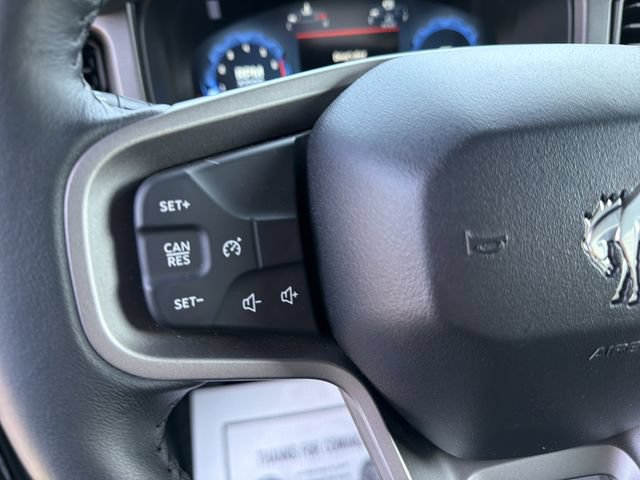Used 2025 Ford Bronco Badlands w/ Black Appearance Package AWD/4WD image 19