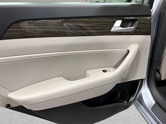 Used 2015 Hyundai Sonata ECO w/ Option Group 08 FWD image 29