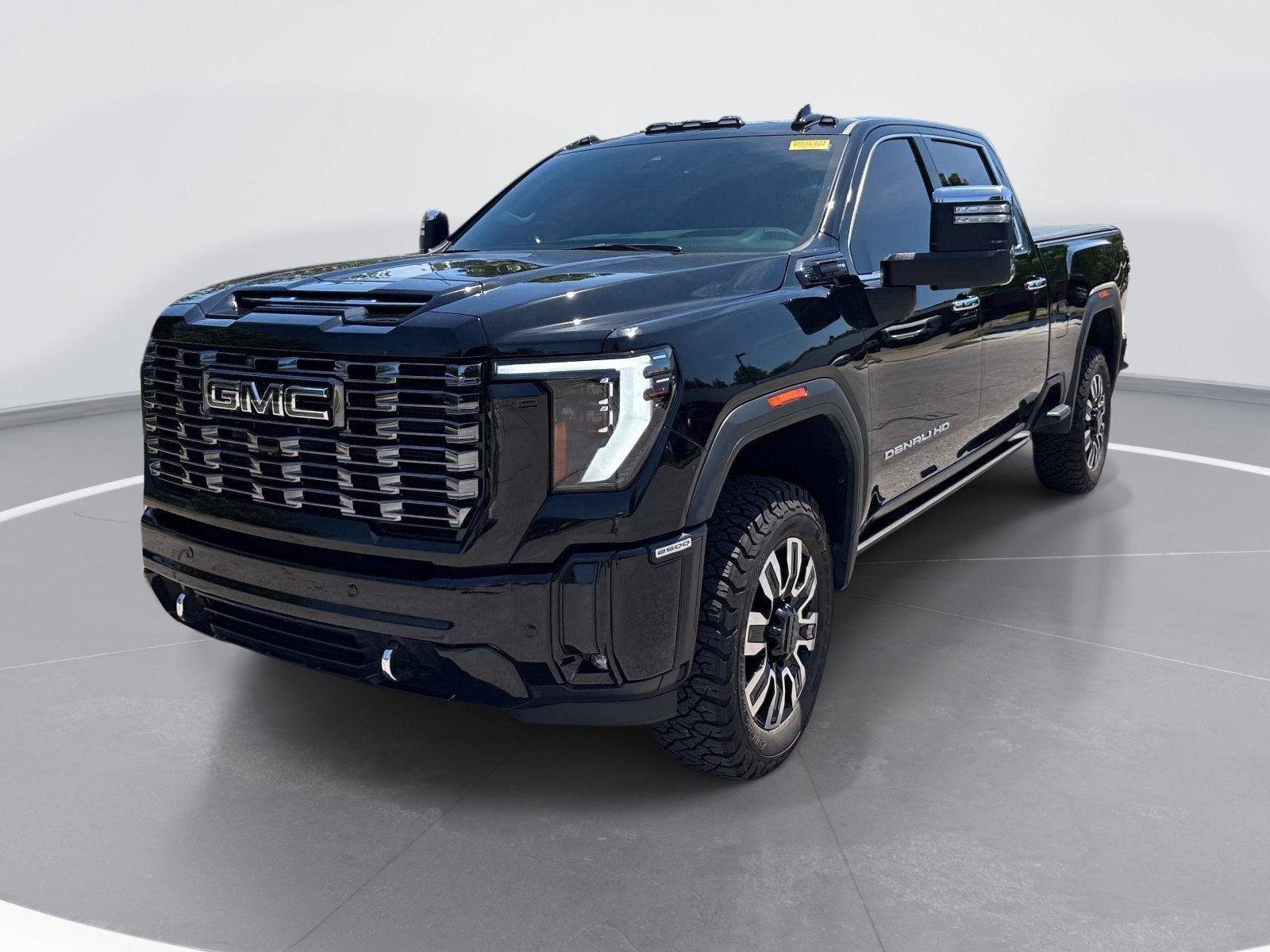 Used 2025 GMC Sierra 2500 Denali Ultimate AWD/4WD image 3