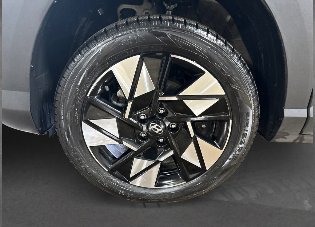 Used 2024 Hyundai Kona SEL w/ Convenience Package image 12