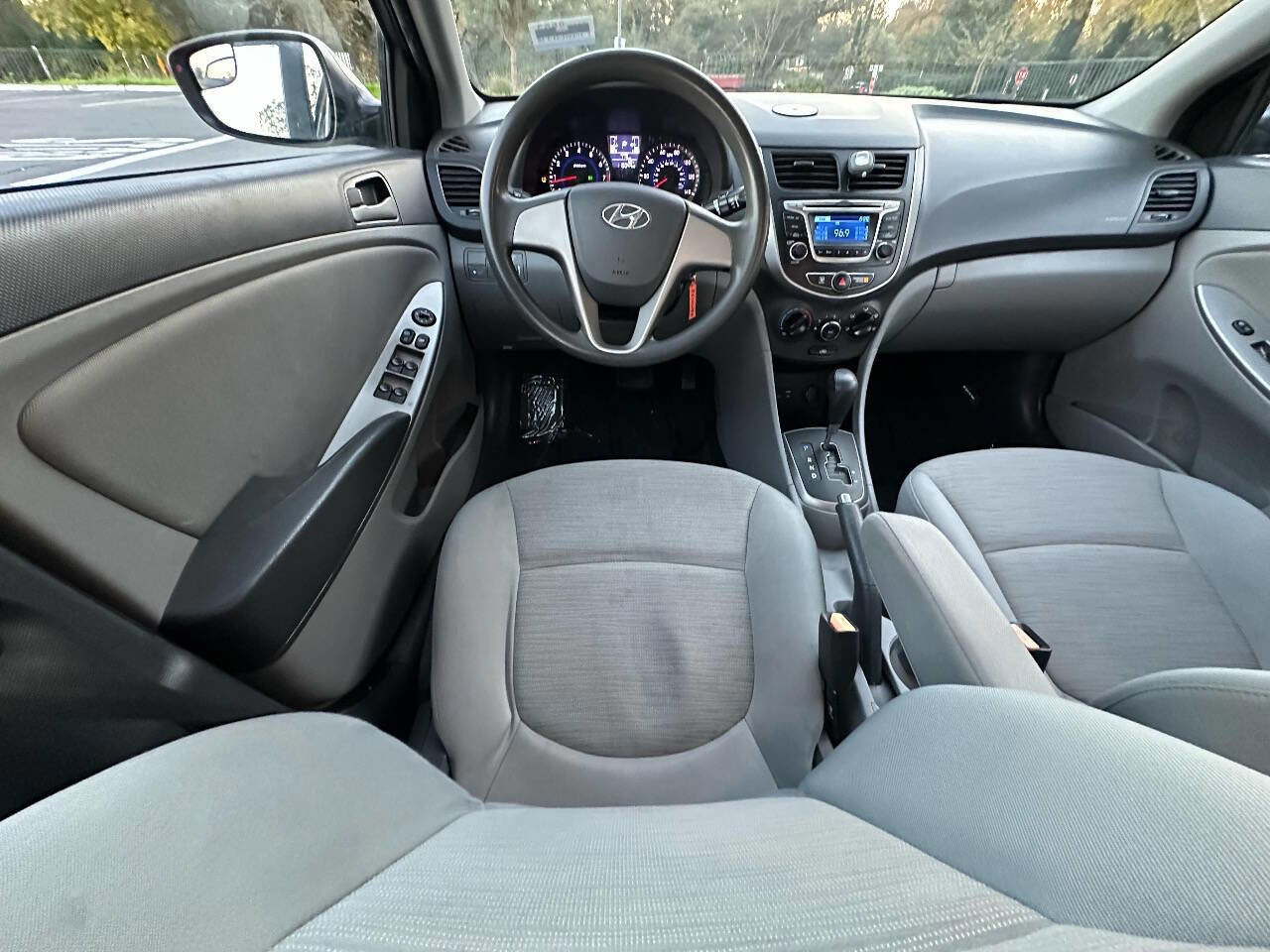 Used 2015 Hyundai Accent GLS image 14