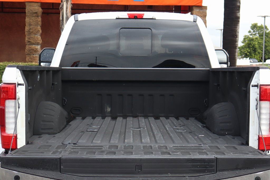 Used 2017 Ford F350 Lariat w/ Lariat Ultimate Package image 7