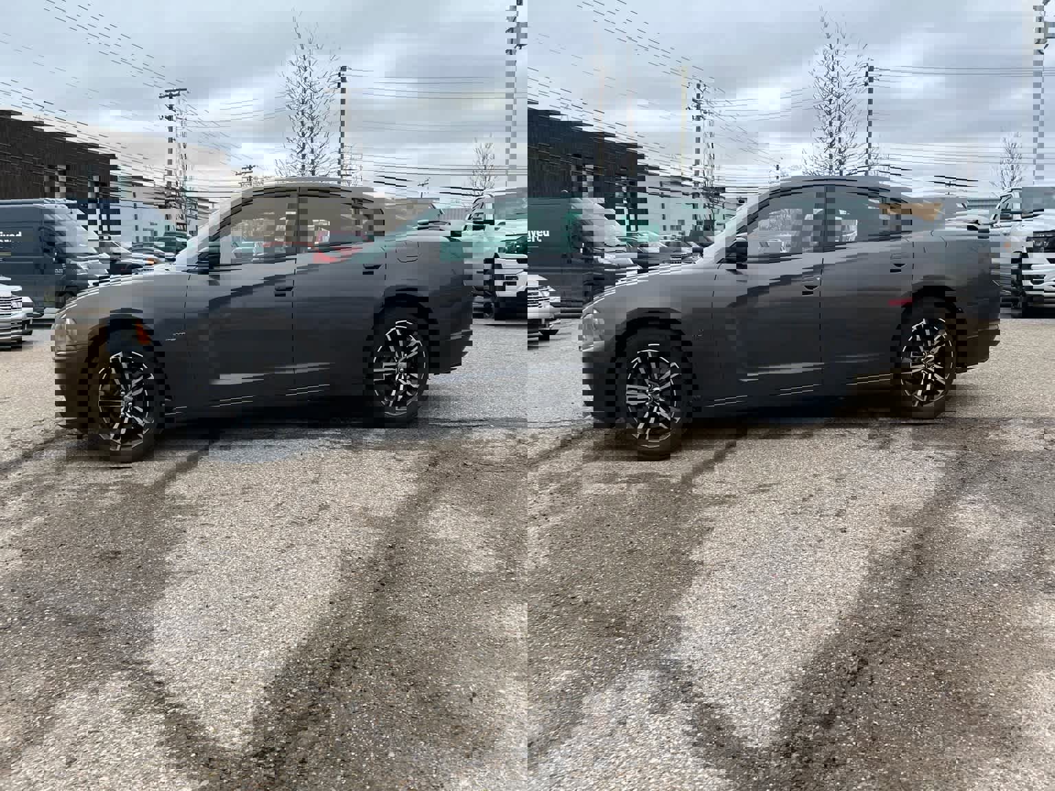 Used 2014 Dodge Charger R/T image 27