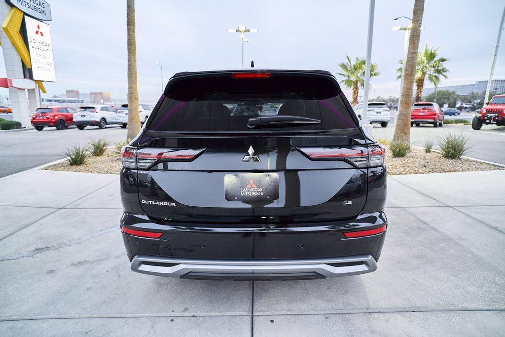 New 2026 Mitsubishi Outlander SE FWD image 7