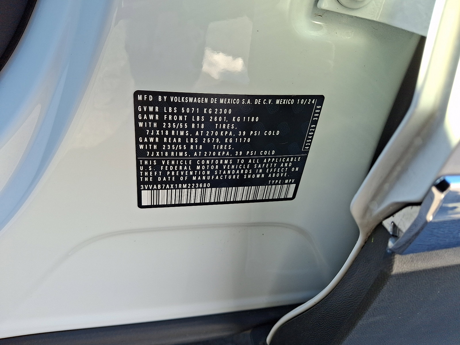 Certified 2024 Volkswagen Tiguan Wolfsburg Edition image 27