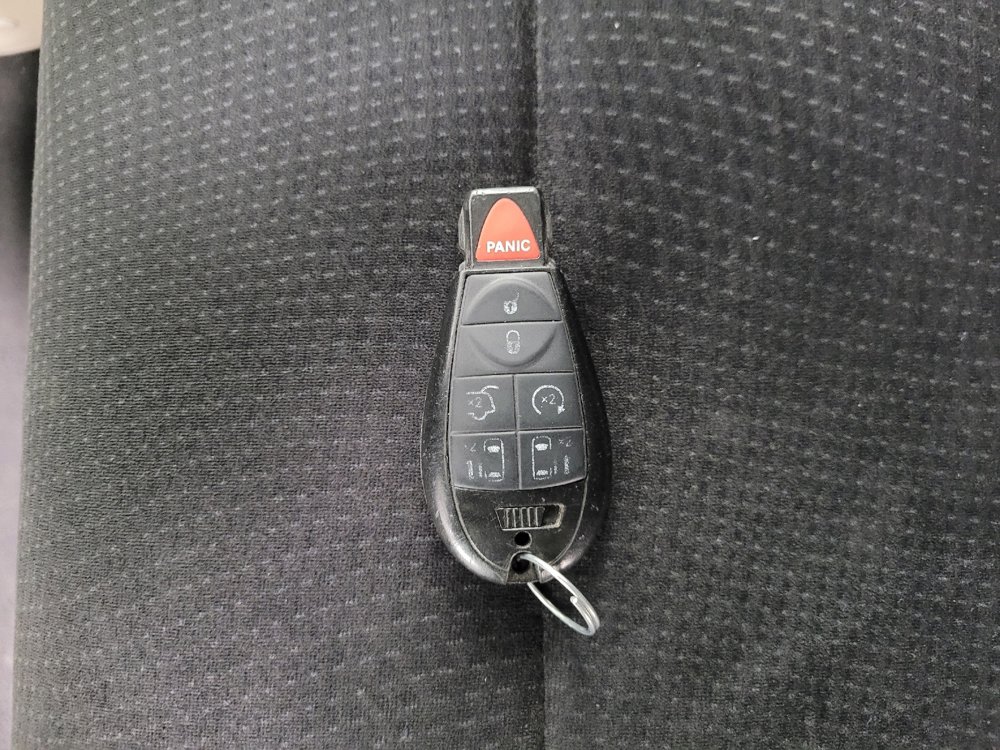 Used 2014 Dodge Grand Caravan SXT image 32