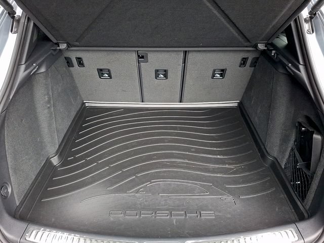 Certified 2026 Porsche Macan S AWD/4WD image 31