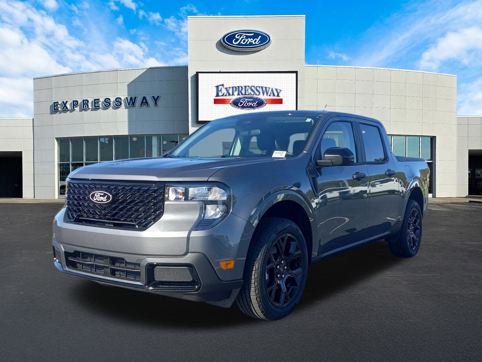 New 2025 Ford Maverick XLT w/ XLT Luxury Package image 2