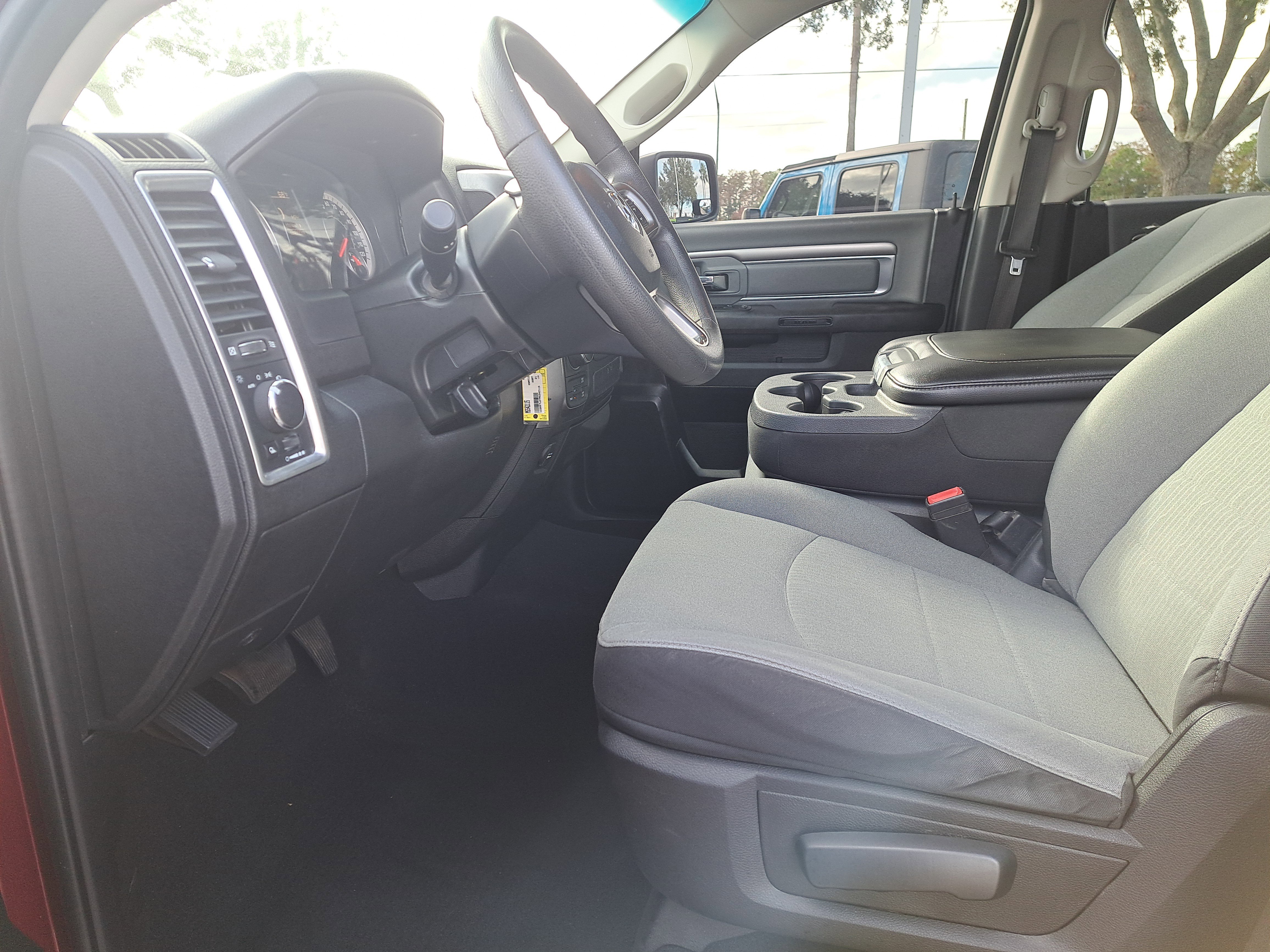 Used 2021 RAM 1500 Classic SLT image 16