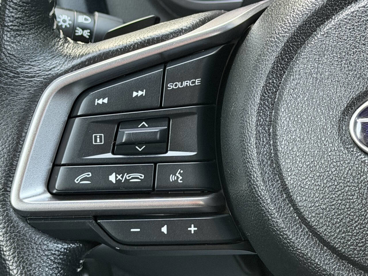 Used 2024 Subaru Ascent Limited w/ Technology Package image 25