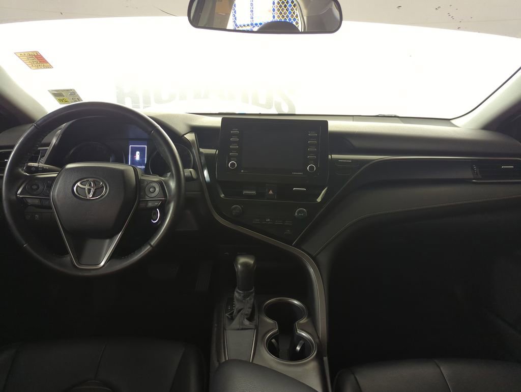 Used 2021 Toyota Camry SE FWD image 10