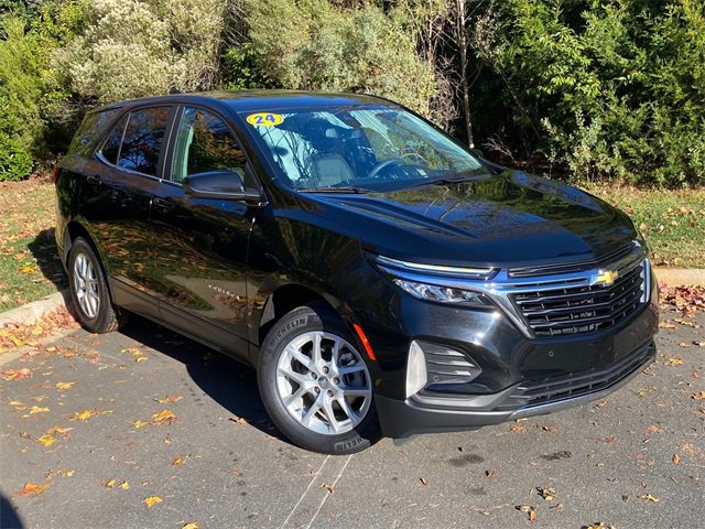 Used 2024 Chevrolet Equinox LT image 1