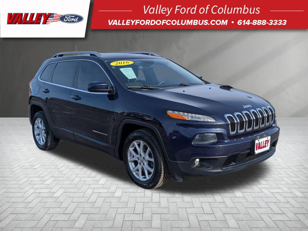Used 2016 Jeep Cherokee Latitude w/ Cold Weather Group video 1