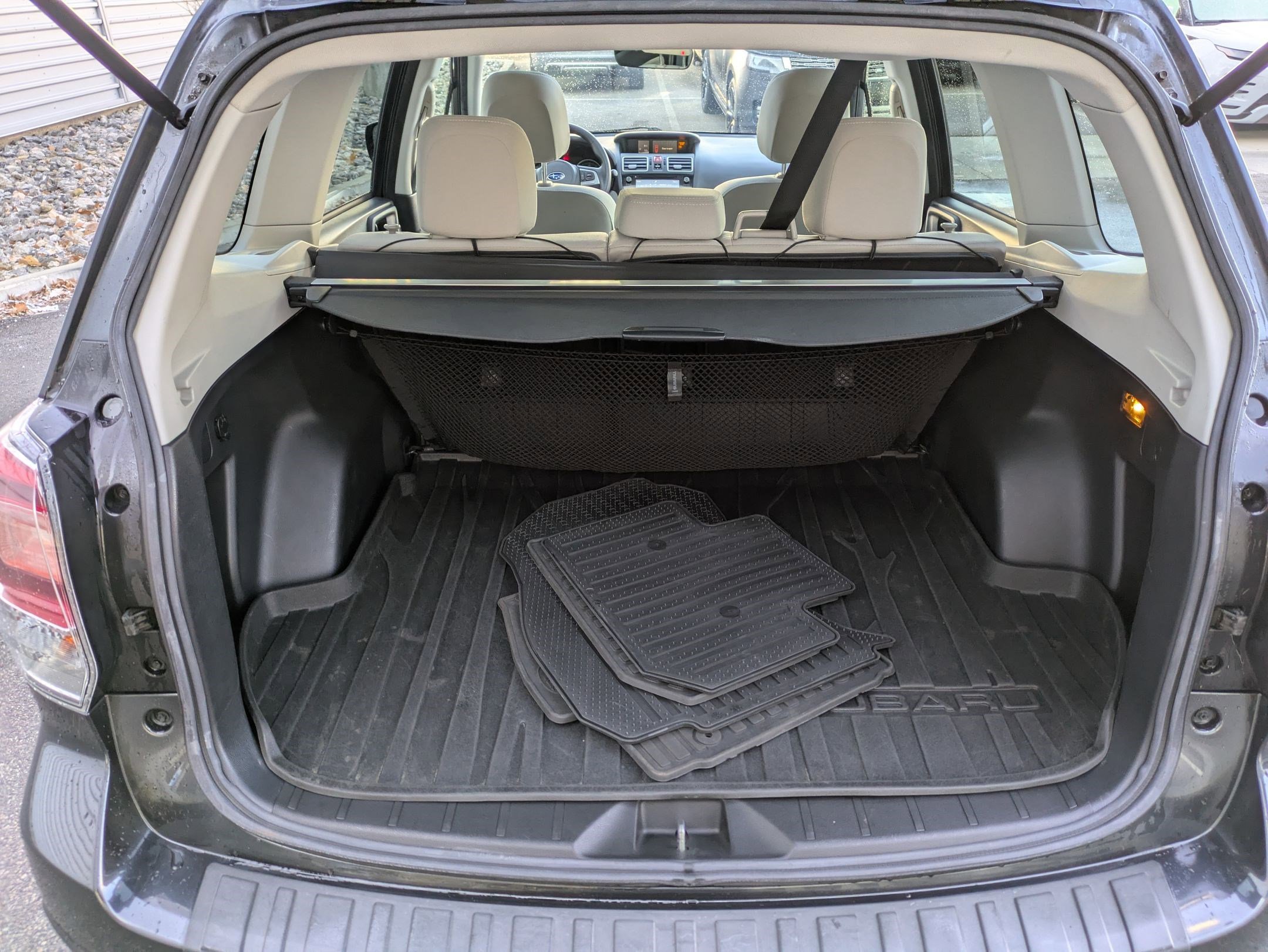 Used 2017 Subaru Forester 2.5i Premium w/ All-Weather Package image 29