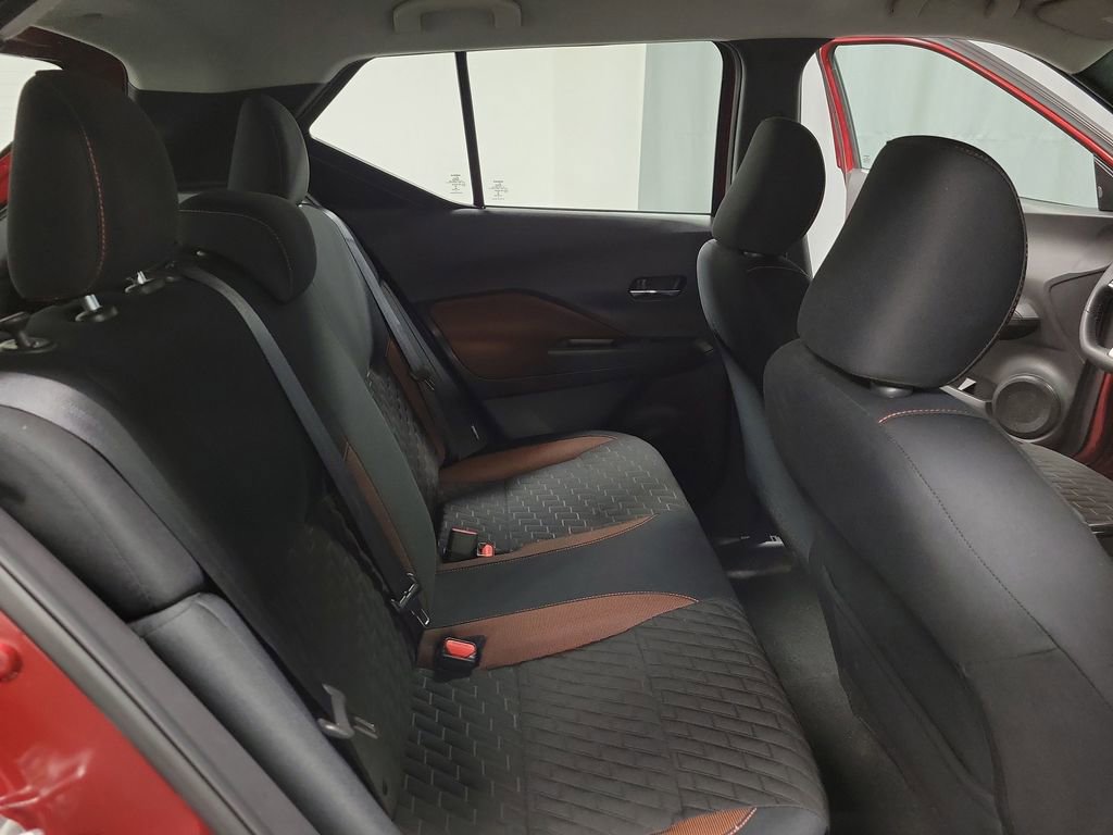 Used 2022 Nissan Kicks SR w/ Interior Electronics Package FWD image 20