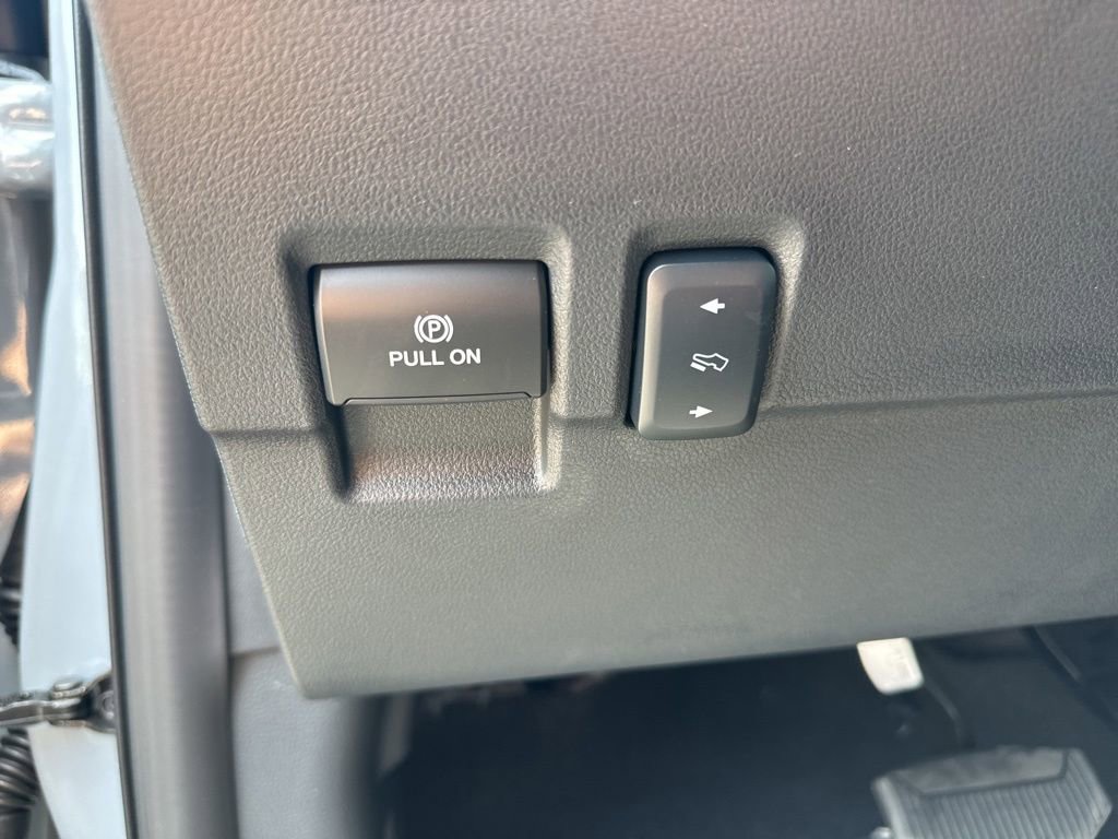 New 2026 Ford F250 Lariat w/ Black Appearance Package image 18