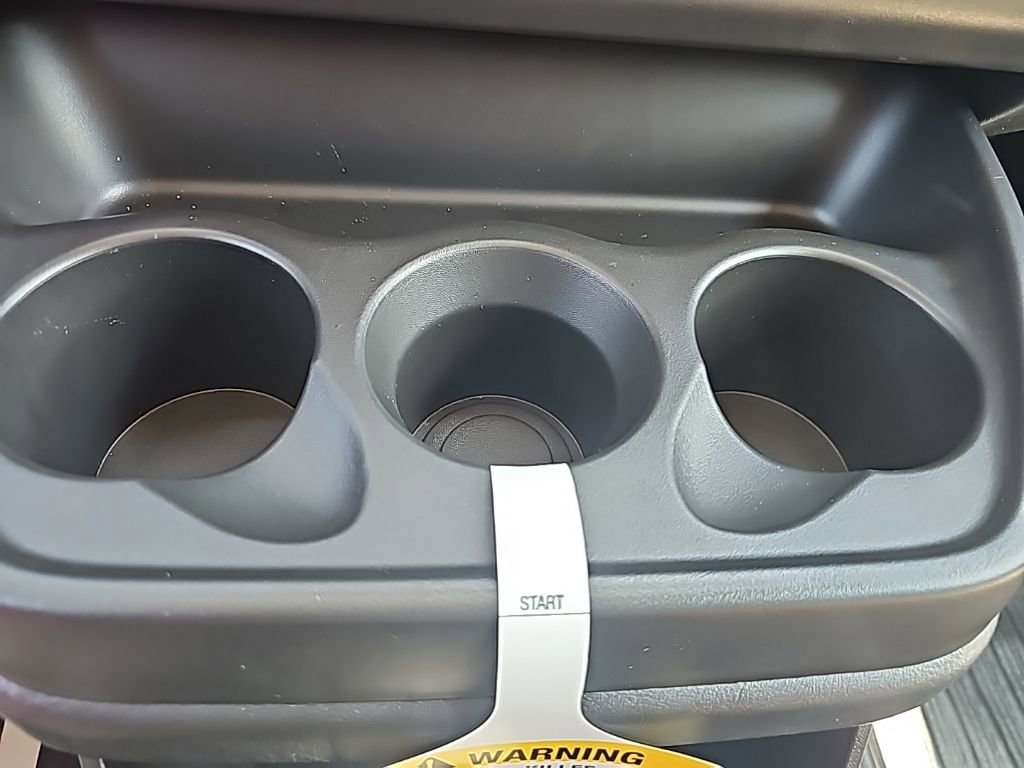 New 2025 GMC Savana 3500 w/ Driver Convenience Package image 18