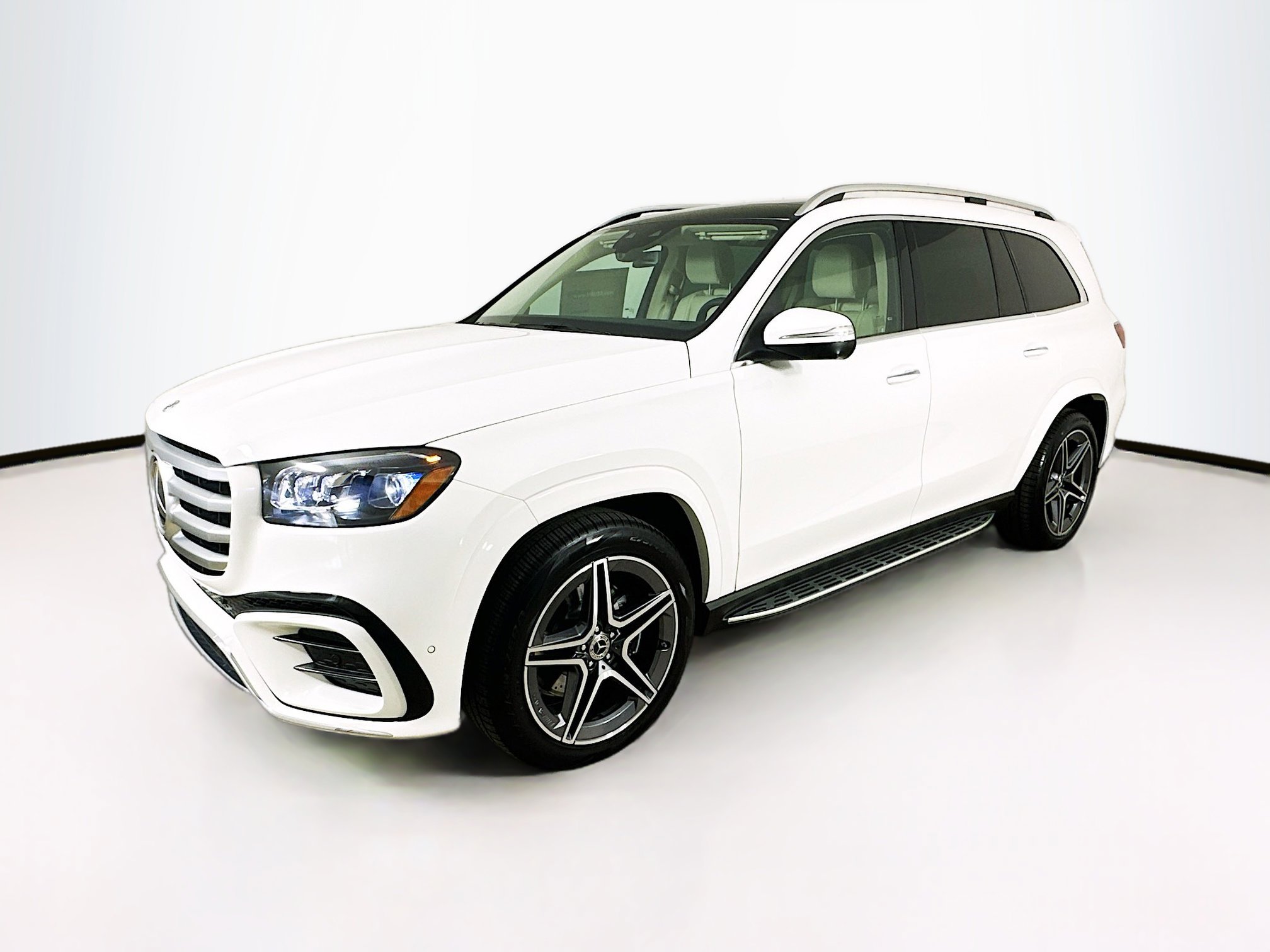 Certified 2026 Mercedes-Benz GLS 450 4MATIC image 3