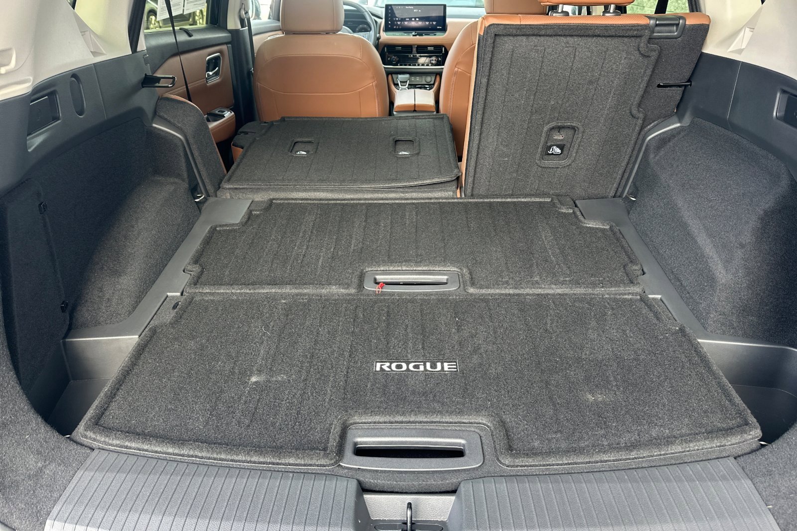 Certified 2024 Nissan Rogue Platinum w/ Platinum Premium Package image 17