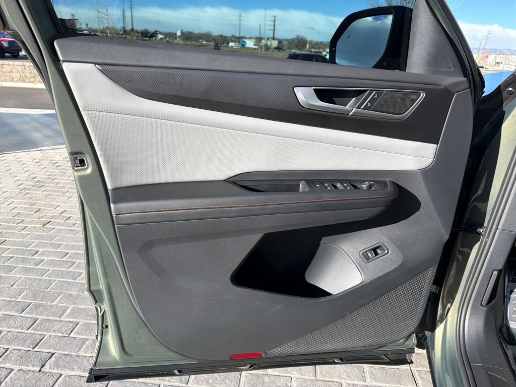 Certified 2024 Volkswagen Atlas Peak Edition SEL image 12
