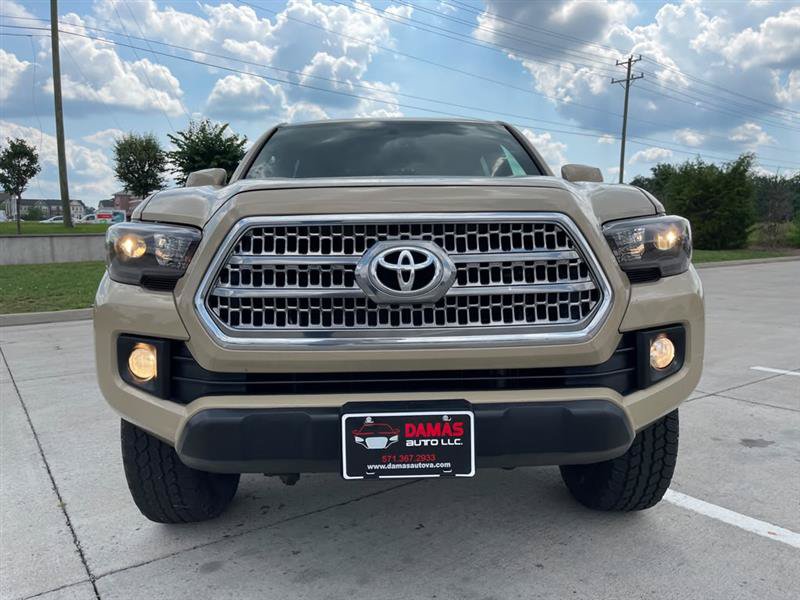 Used 2017 Toyota Tacoma TRD Off-Road w/ Tow Package (A/T) AWD/4WD image 57