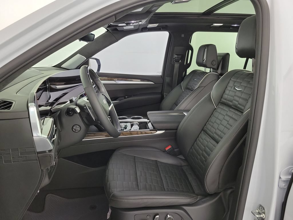 Certified 2026 Cadillac Escalade ESV Platinum Sport AWD/4WD image 17