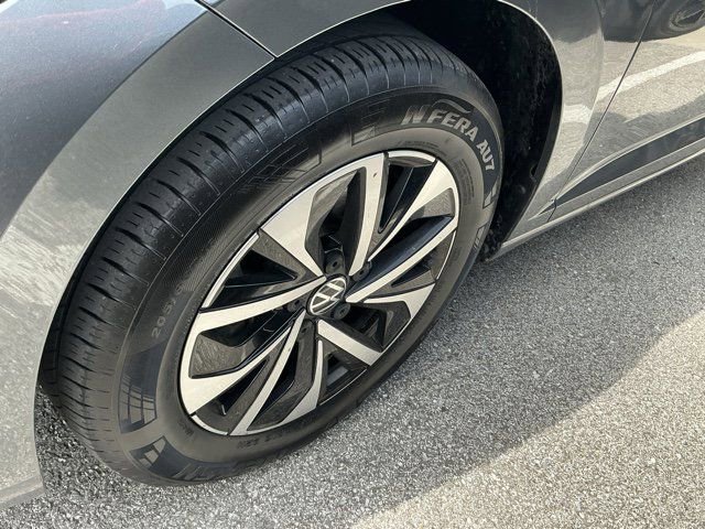 Used 2025 Volkswagen Jetta S image 11