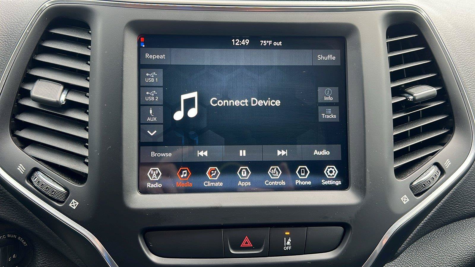 Used 2022 Jeep Cherokee Latitude w/ Sun & Sound Group AWD/4WD image 27