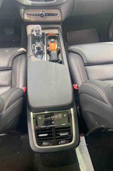 Used 2023 Volvo XC90 B6 Ultimate w/ Protection Package Premier AWD/4WD image 11