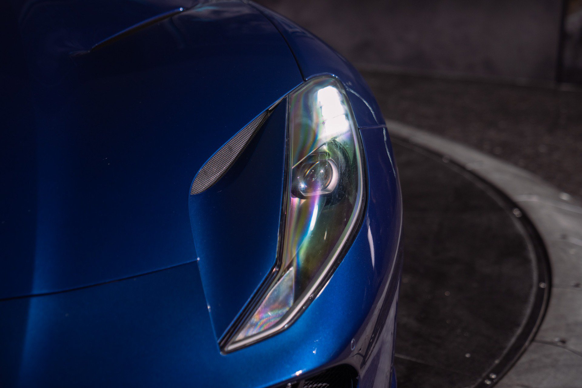 Used 2021 Ferrari 812 GTS RWD image 15