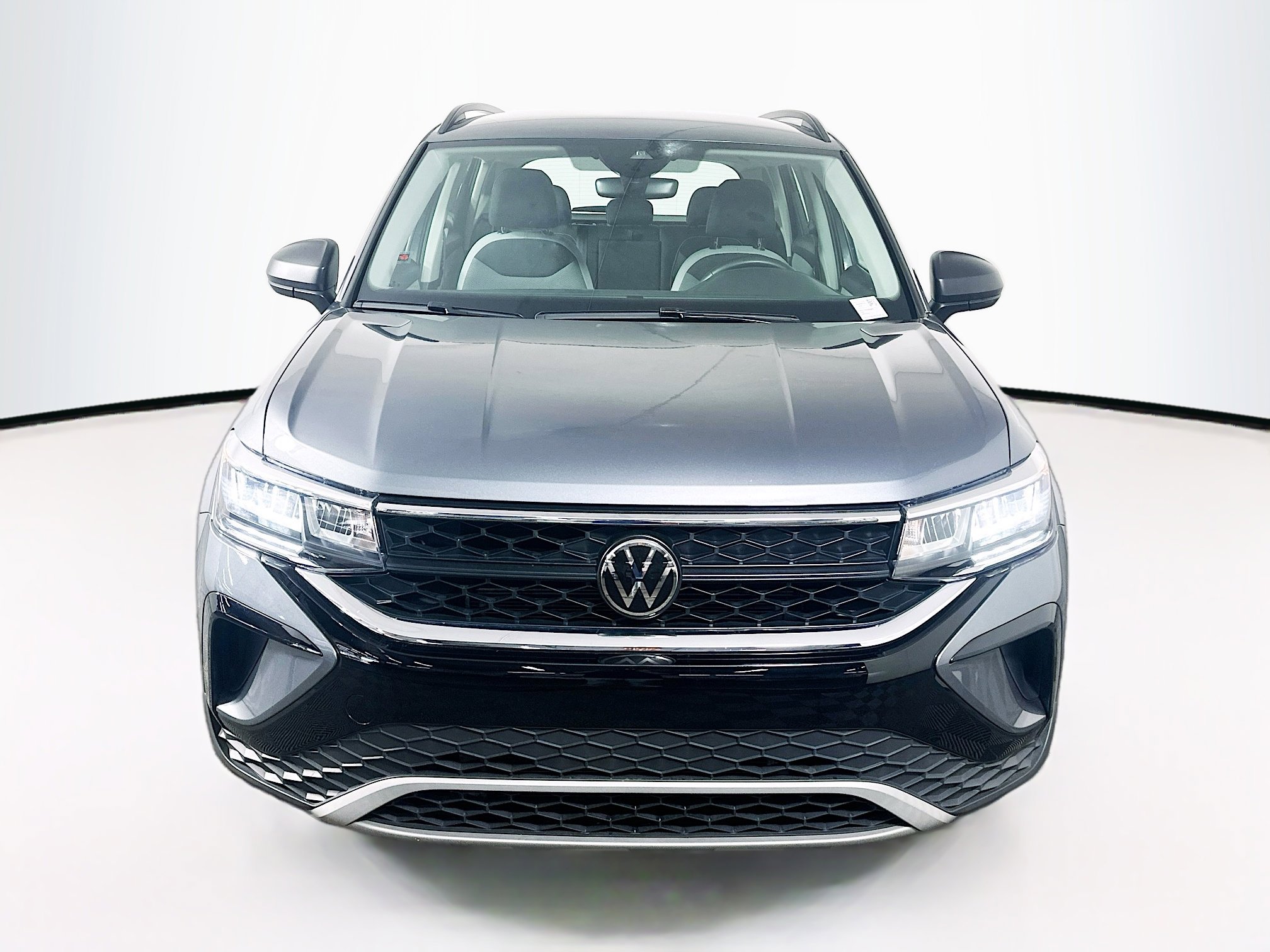 Used 2024 Volkswagen Taos S image 2