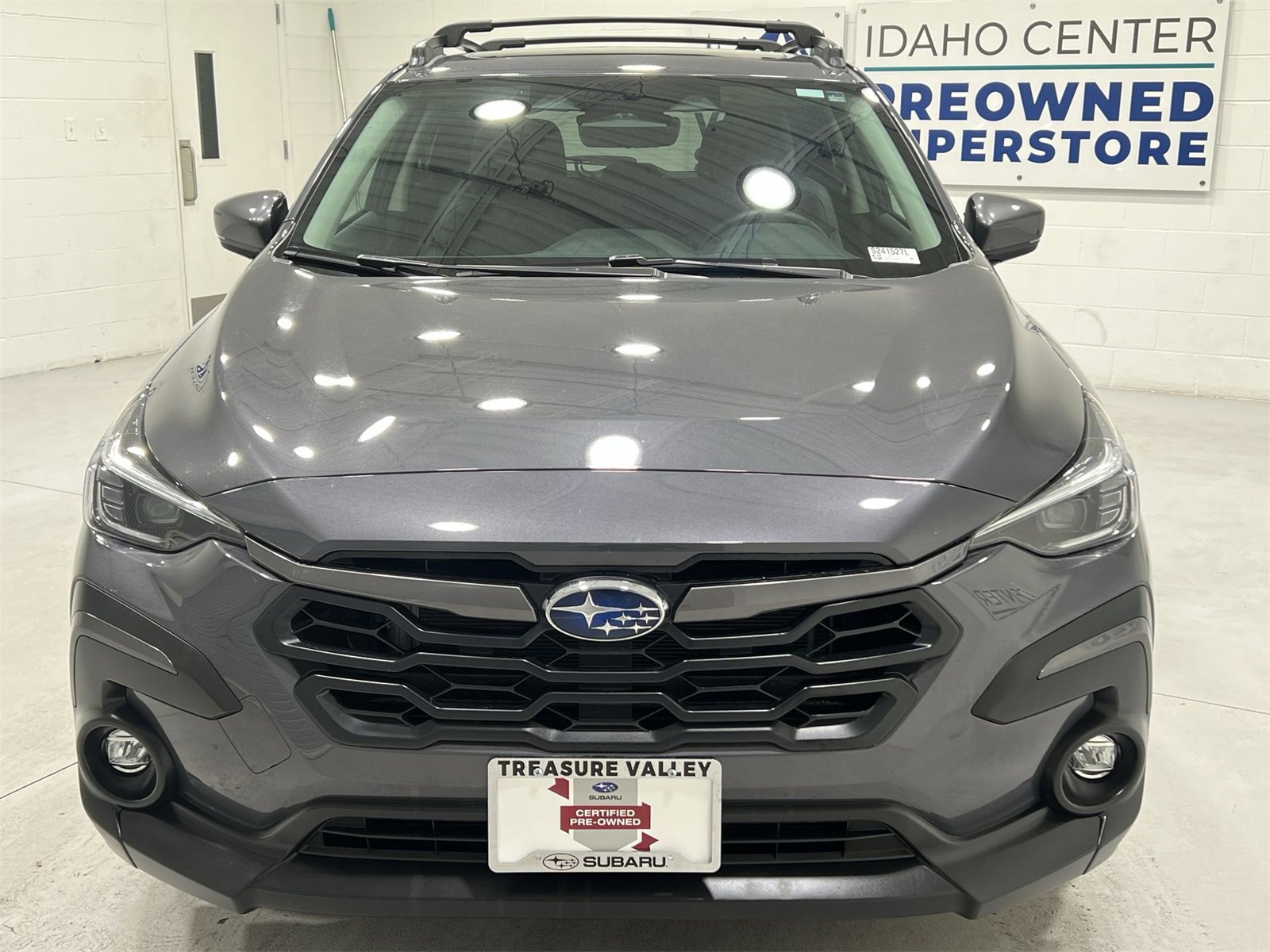 Certified 2025 Subaru Crosstrek 2.5i Limited w/ Crosstrek Mirror Package image 3