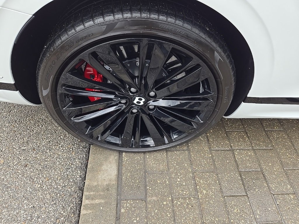 Used 2022 Bentley Continental GT Speed image 12