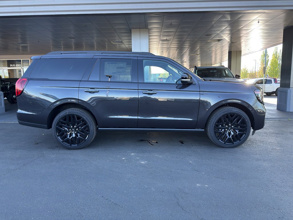 New 2026 Ford Expedition Platinum AWD/4WD image 3