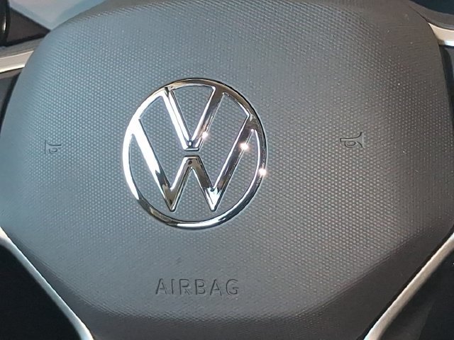 Used 2024 Volkswagen Atlas Peak Edition SE AWD/4WD image 13