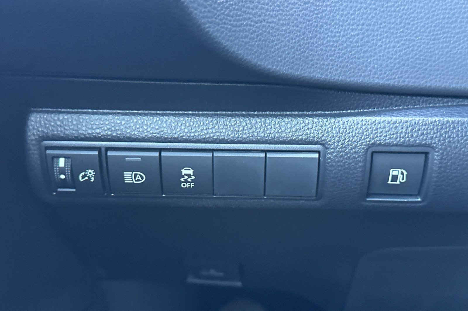 New 2027 Toyota Corolla SE FWD image 25