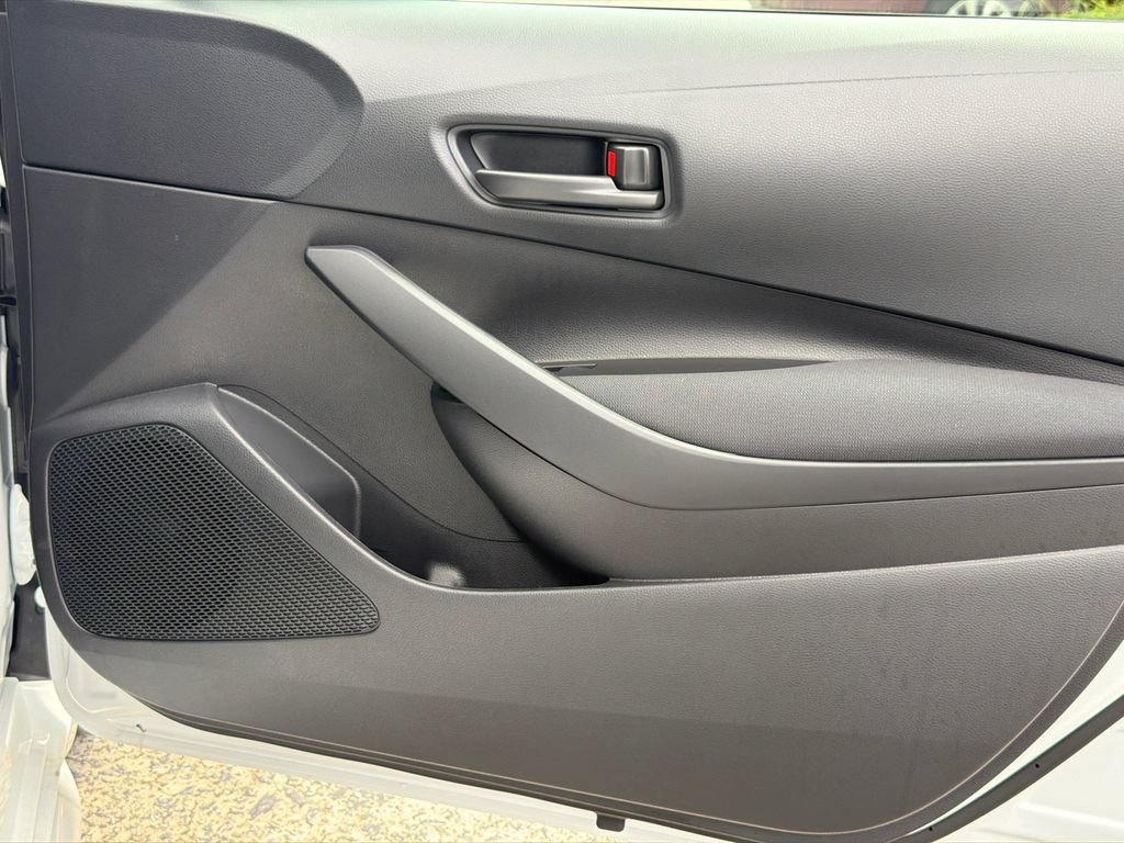 Used 2026 Toyota Corolla LE FWD image 16