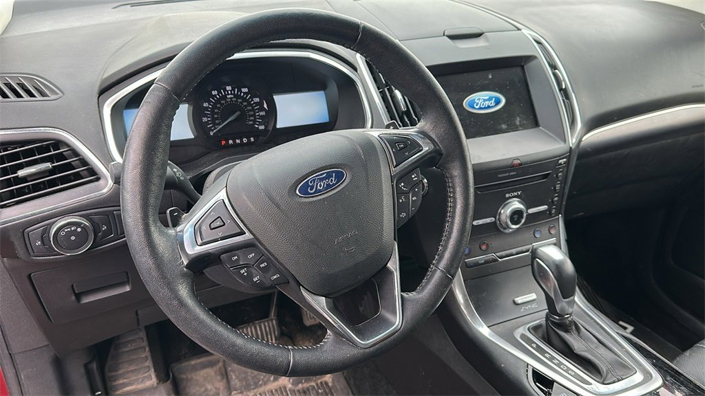 Used 2017 Ford Edge Titanium w/ Equipment Group 301A image 9