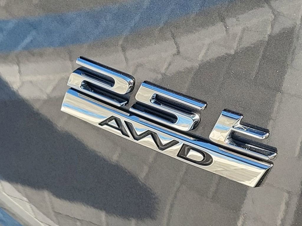 Used 2018 Jaguar F-PACE Premium image 10