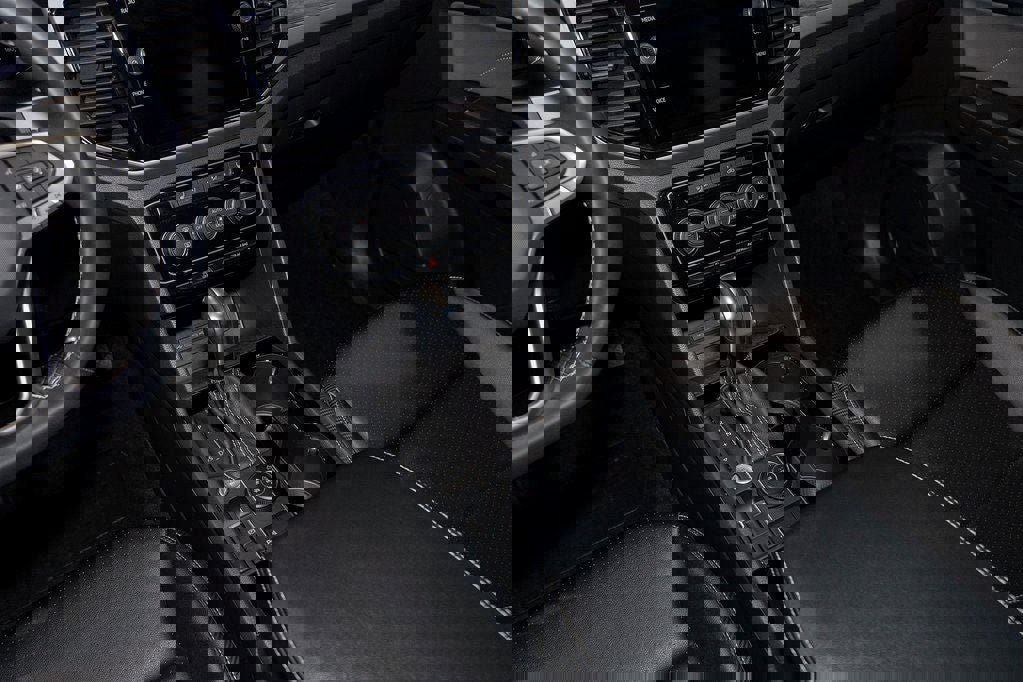 Used 2023 Volkswagen Atlas Cross Sport SE image 20