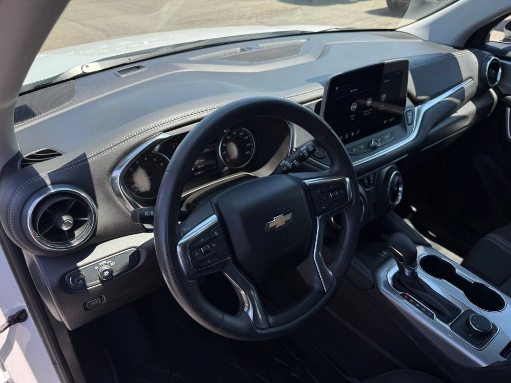 Used 2024 Chevrolet Blazer LT w/ Redline Edition FWD image 17