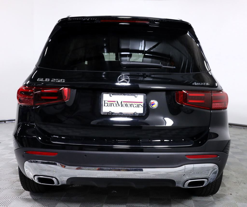 Certified 2025 Mercedes-Benz GLB 250 4MATIC image 5