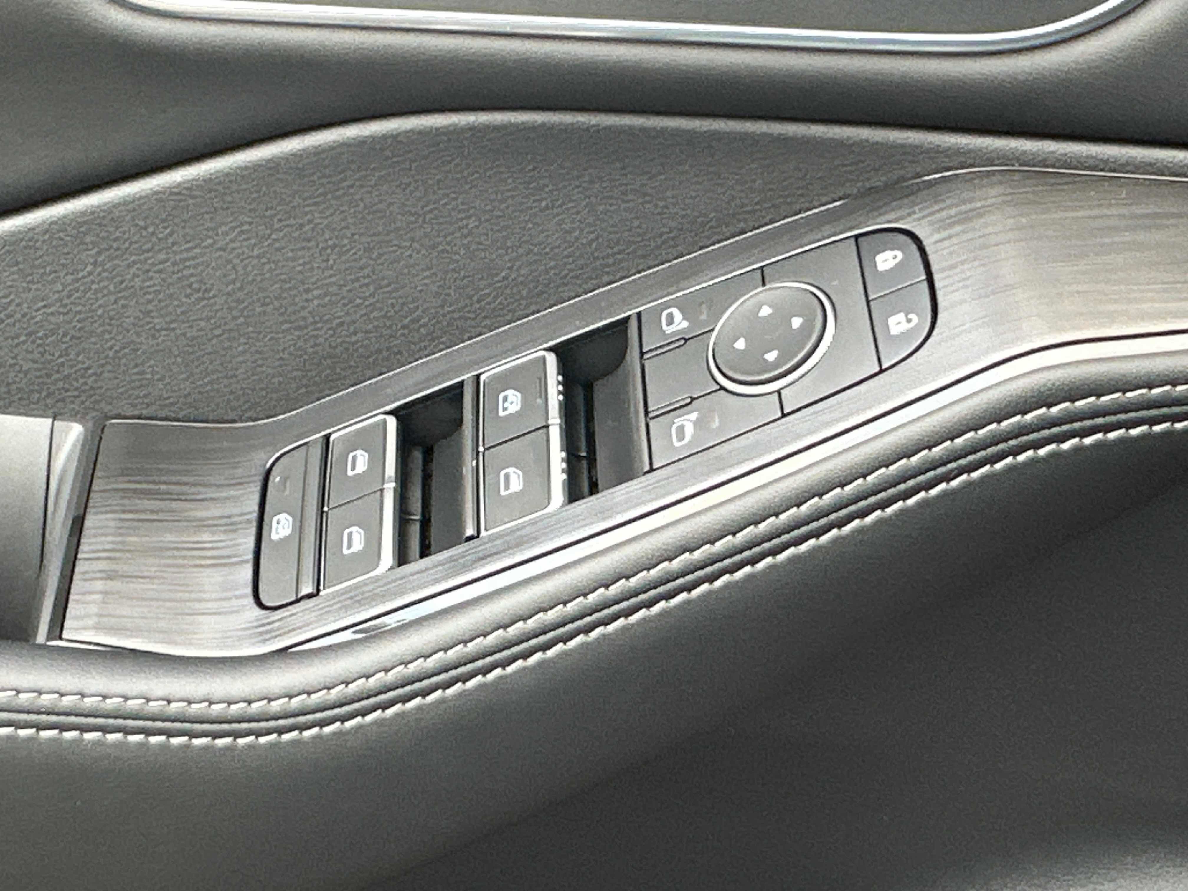 New 2026 Nissan Rogue Platinum w/ Platinum Premium Package image 26