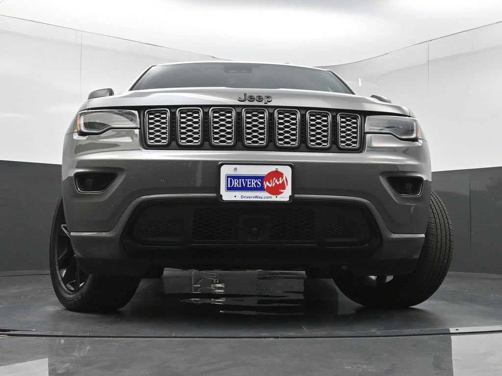Used 2022 Jeep Grand Cherokee Laredo X RWD image 25