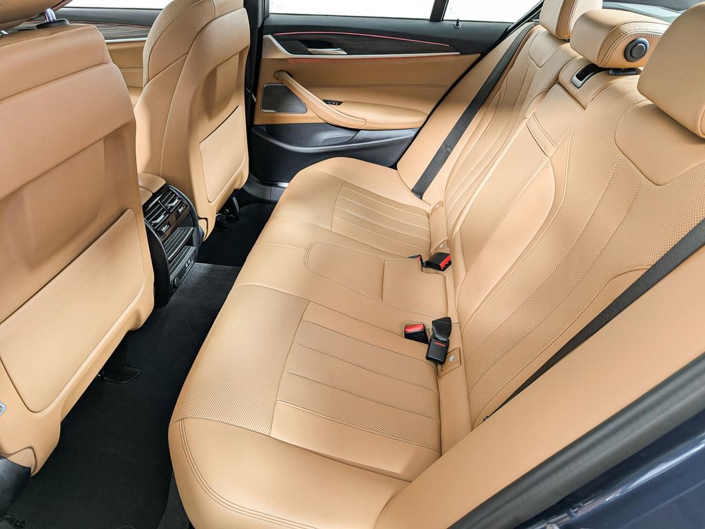 Certified 2023 BMW 530i xDrive w/ M Sport Package image 47